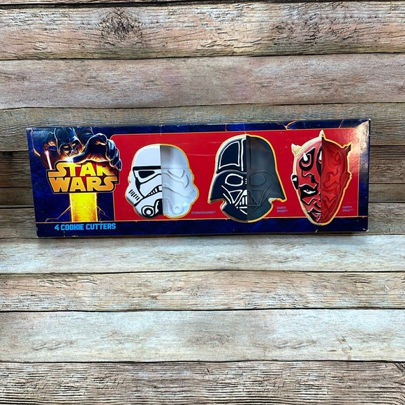 Star Wars Other - Star Wars cookie cutters - plastic easy release mechanism.